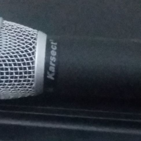Microfone Zerinho +mesa Beringer