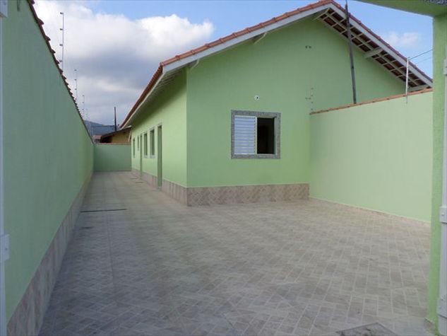 Vende Casa em Itanhaém com Escritura Registrada