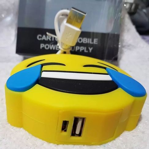 Carregador Portátil Power Supply Emoji Risada