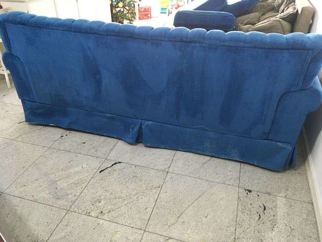 Sofá Azul de 3 Lugares
