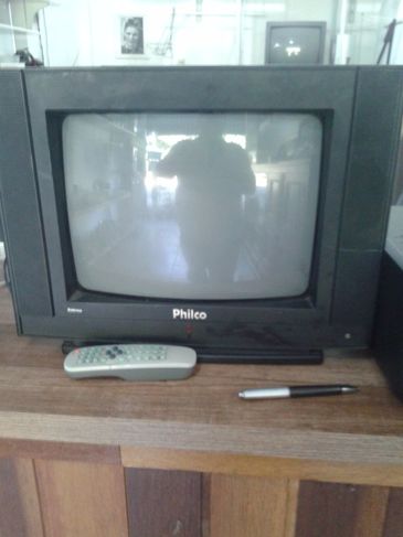 TV Phico 14 Polegadas com Controle