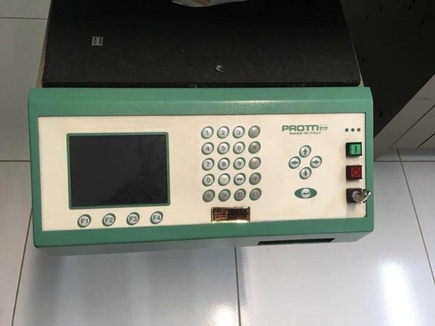 Máquina de Tecer Retilínea Protti Pv93fx