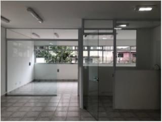 Salão Comercial com 72 m2 em São Paulo - Vila Mascote por 3.9 Mil para Alugar