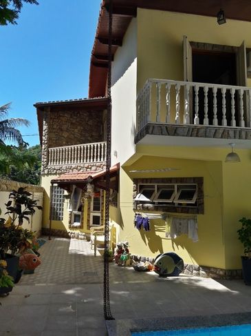 Vendo Casa 3 Quartos no Condomínio Monte Verde - Maricá