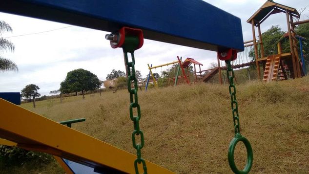 Playground Infantil Casinha de Madeira