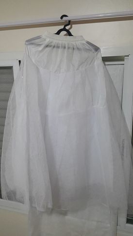 Lindo Vestido de Noiva Off White em Renda