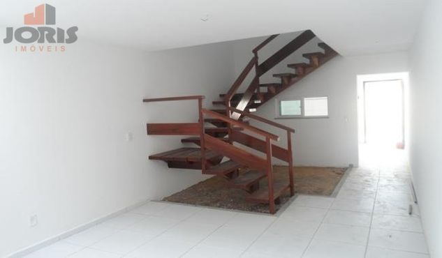 Casa Duplex à Venda no Bairro Planalto Horizonte - Horizonte, CE