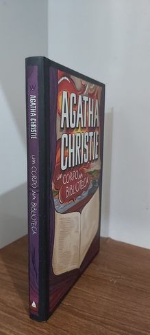 Agatha Christie um Corpo na Biblioteca