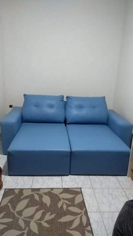 Lindo Sofá Retrátil Azul Claro