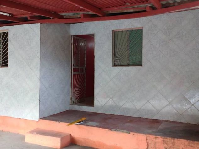 Casa com 3 Dormitórios à Venda, 420 m² por RS 150.000,00 - Cidade Nova - Manaus-am
