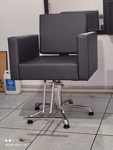 Cadeira para Cabeleireira Barbeiro