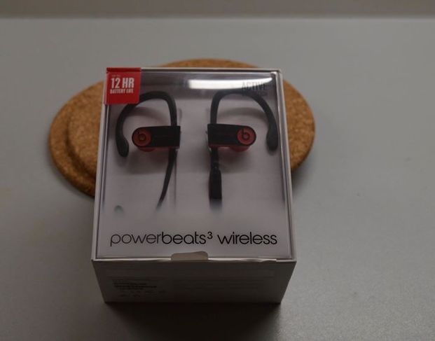 Phone Powerbeats3 Wireless