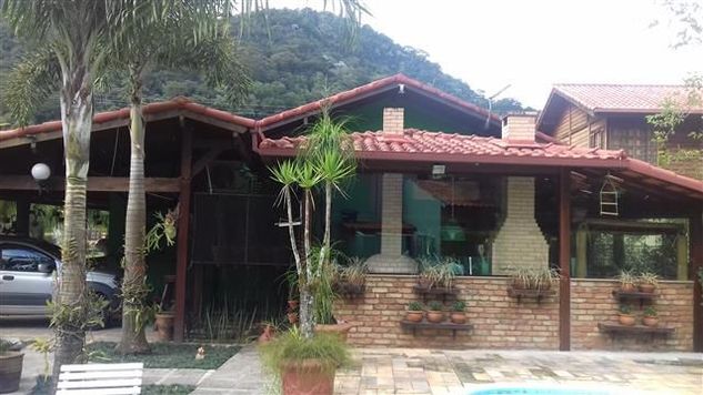 Guapimirim, Casa em Condomínio Fechado com Cachoeira
