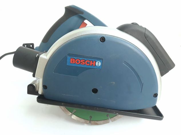 Máquina de Cortar Parede Bosch