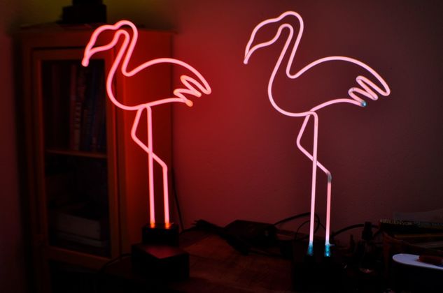 Abajur Flamingo Neon