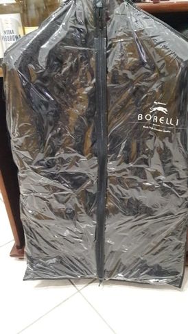 Vendo 3 Ternos Borelli Preto. Confira!