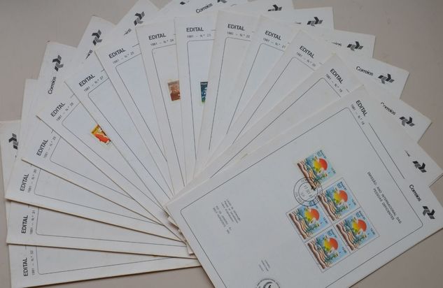 Selos Comemorativos do Brasil Ano 1981 Coleção em Quadras e Editais