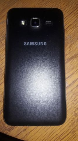 Vendo Celular Semi Novo J3 Samsung