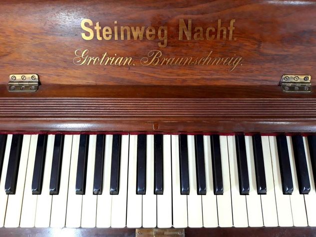 Piano Steinweg Nachf