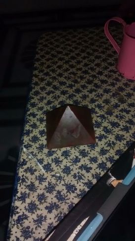 Pirâmide de Resina