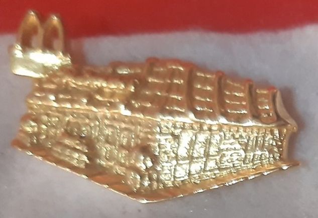 Mcdonald's Pins Premium " Ouro " Gold Originais McDonalds Pin Dourado
