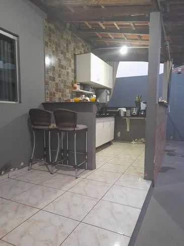 Casa com Piscina Sendo 2 Suítes no Grande Terceiro