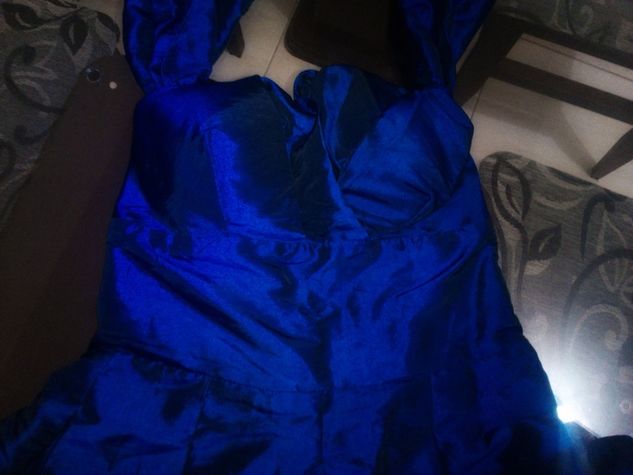 Vestido Azul Versátil