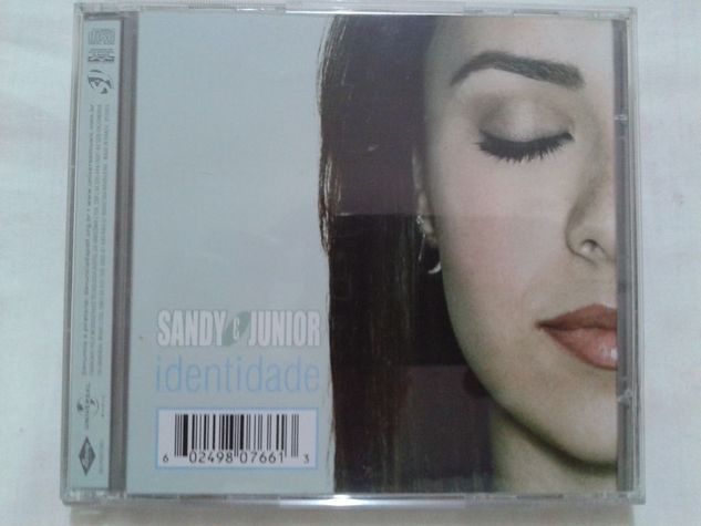 CD Sandy & Junior Identidade