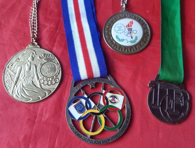 Jiu-jitsu 4 Medalhas Premiação Campeão Ouro Prata Xp
