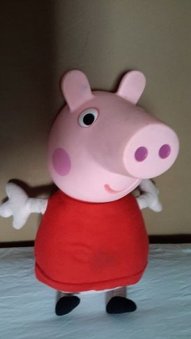 Boneca Peppa Pig