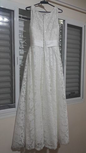 Lindo Vestido de Noiva Off White em Renda