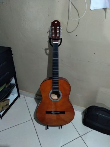 Violão Giannini N14 Natural Nylon Kit com Capa R$ 395,00