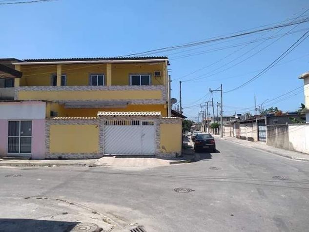 Casa Duplex com Loja em Sepetiba RJ