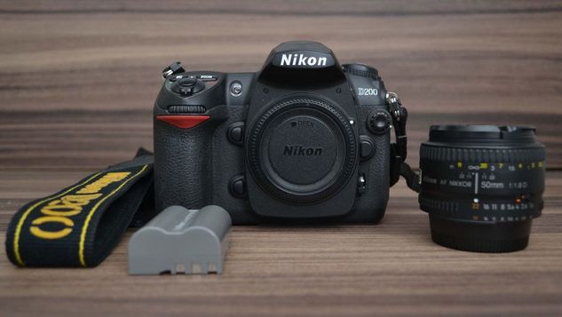 Câmera Nikon D200 + Lente 50mm 1.8