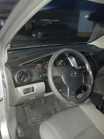 Nissan Livina S 1.6 16v (flex) 2011