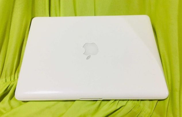Macbook White 2009 Excelente