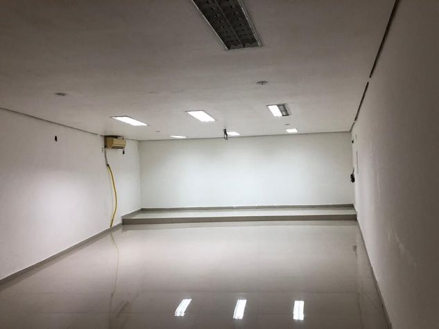 Sala para Alugar, 80 m2 por RS 2.500-mês - Centro - Manaus-am