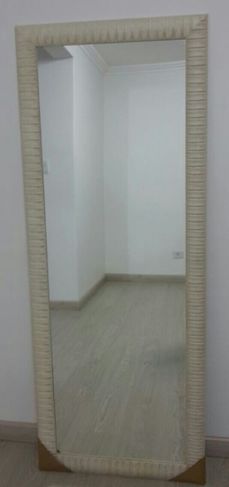 Espelho Retangular com Moldura de Madeira