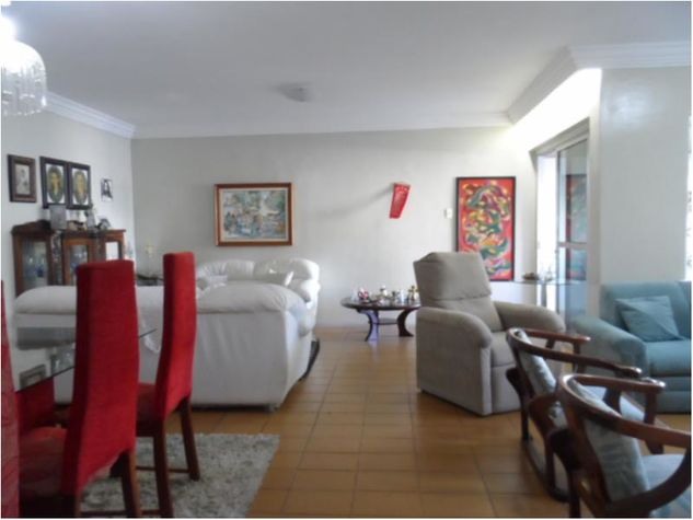 Apartamento com 4 Dorms em Recife - Boa Viagem por 500.000,00 à Venda