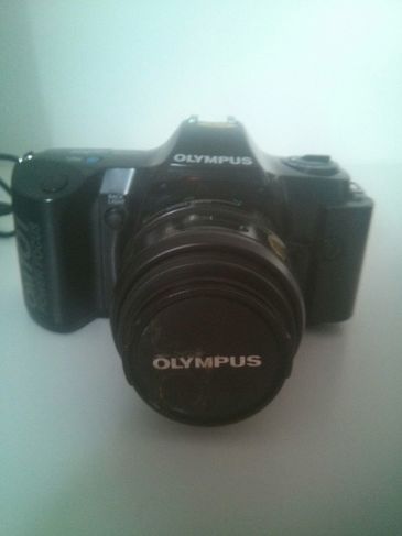 Câmera Profissional Antiga Olympus