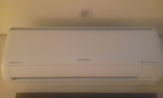 Ar Condicionado Samsung 9 Mil Btu 220w