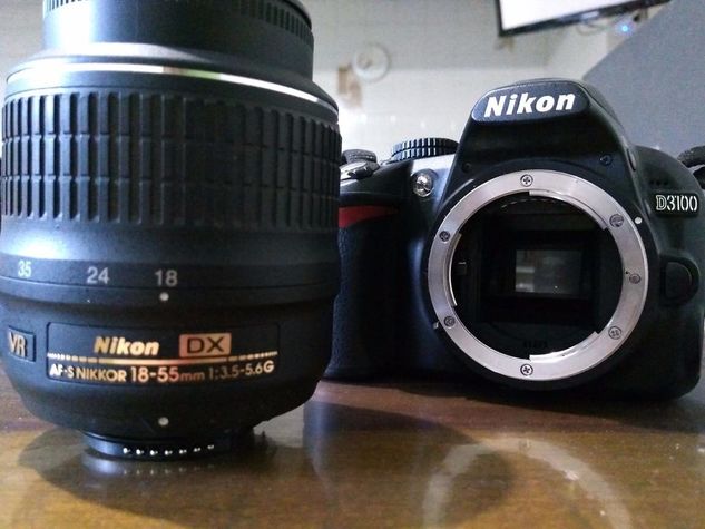 Câmera Profissional Nikon D 3100 Lente 18 55mm 14mp