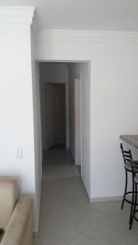 Vende Apartamento Guarujá Sp. com 02 Vagás