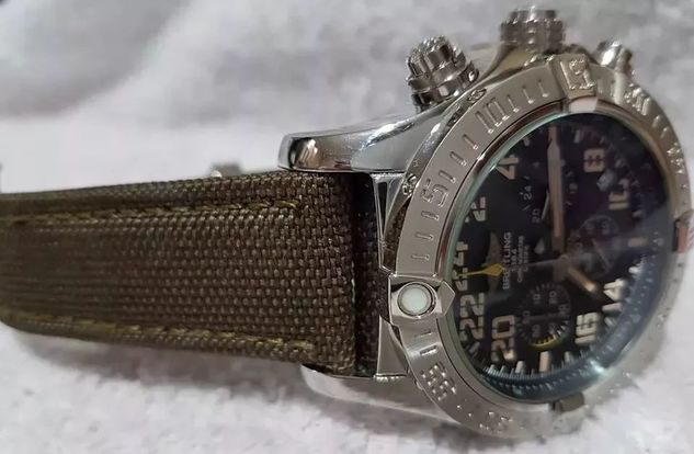 Relógio Modelo Avenger Breitling Verde Militar Caixa Prata