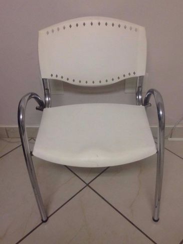 Poltrona/cadeira Cromada Fixa em Polipropileno (pp
