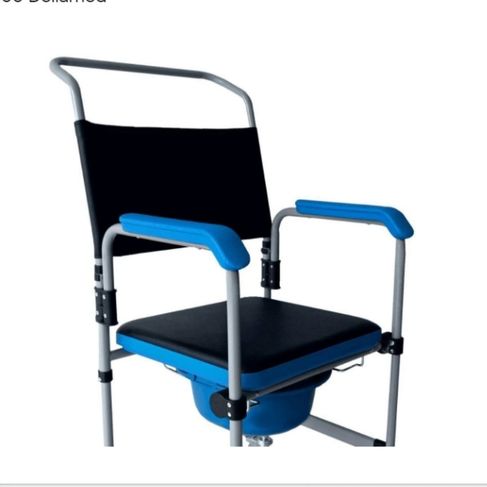 Cadeira de Banho Dobrável em Aço para 150 Kg Modelo D50 - Dellamed