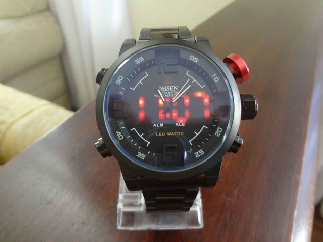 Relógio Masculino em Aço Inoxidável Ohsen Dual Time à Prova D'água 100