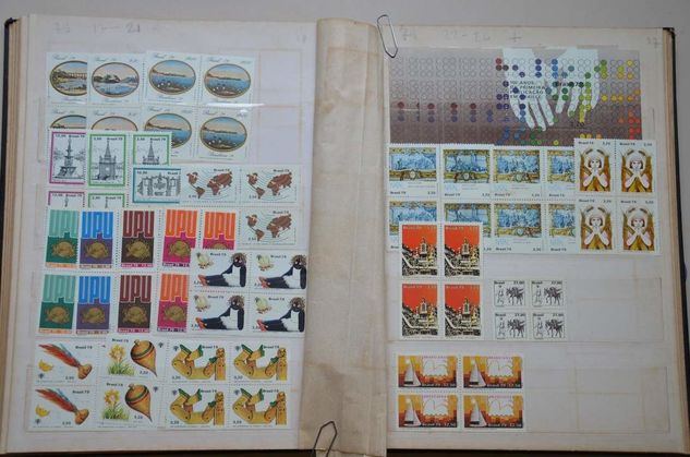 Selos Comemorativos do Brasil Ano 1979 Coleção em Quadras e Editais
