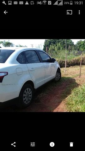 Fiat Grand Siena Tetrafuel 1.4 8v 2013