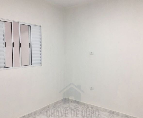 Linda Casa 2 Cômodos para Locação no Jd. Rosinha - Diadema - SP